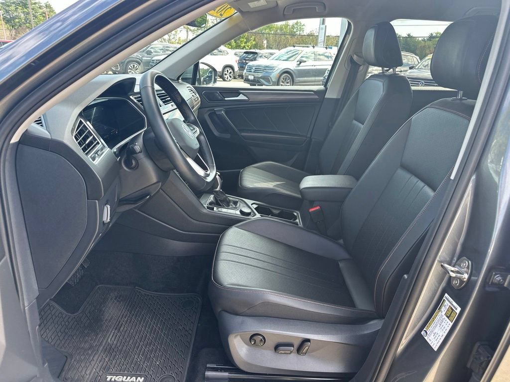 Used 2024 Volkswagen Tiguan Wolfsburg Edition AWD/4WD image 13