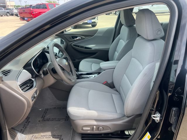 Used 2025 Chevrolet Malibu LT FWD image 11