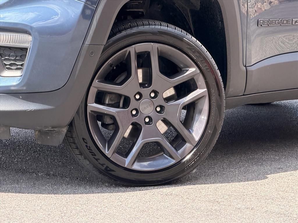 Used 2021 Jeep Renegade Latitude w/ Convenience Group image 26