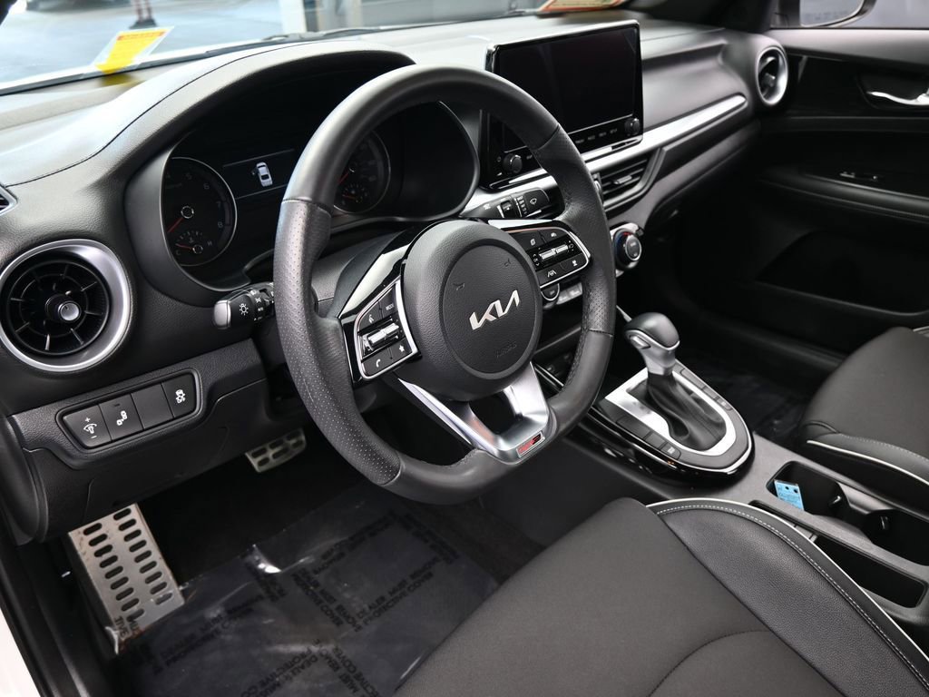 Used 2024 Kia Forte GT-Line image 10