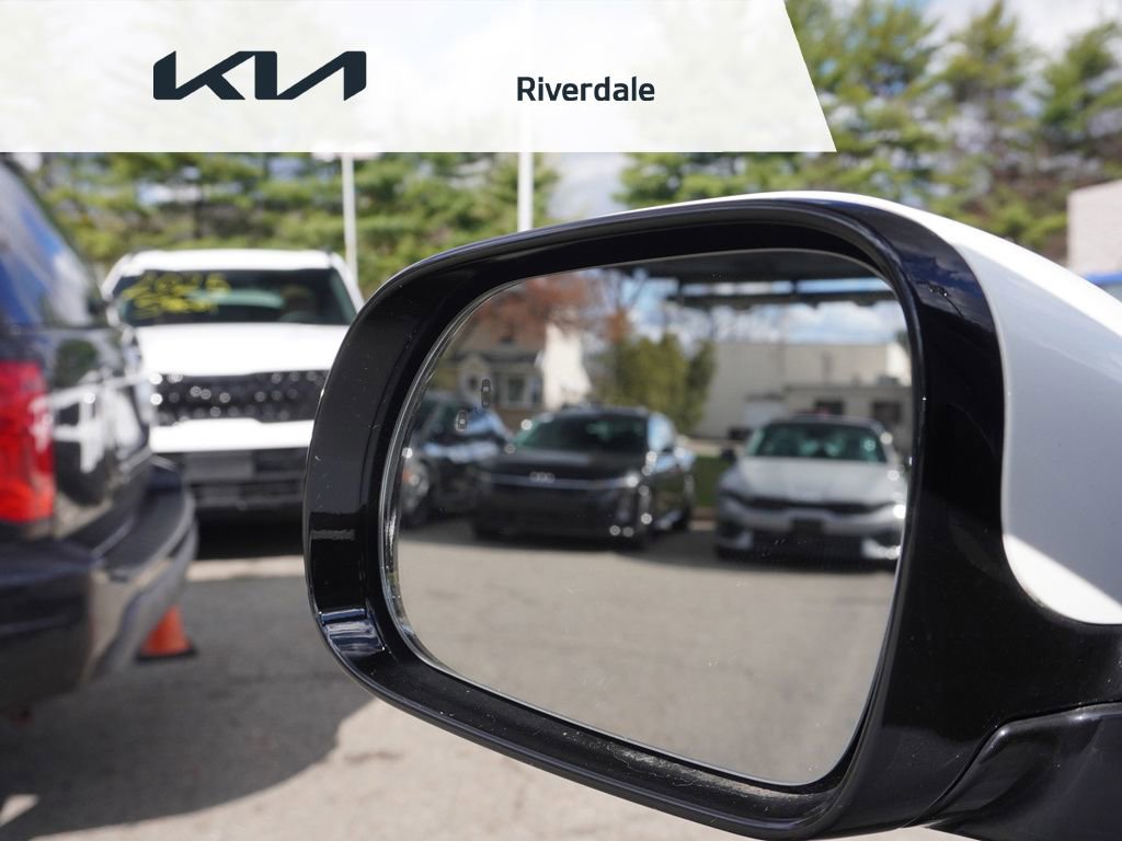 Used 2023 Kia Soul GT-Line w/ GT-Line Technology Package image 31