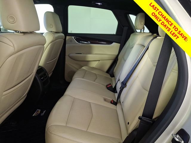 Used 2017 Cadillac XT5 Luxury w/ Driver Awareness Package FWD image 12
