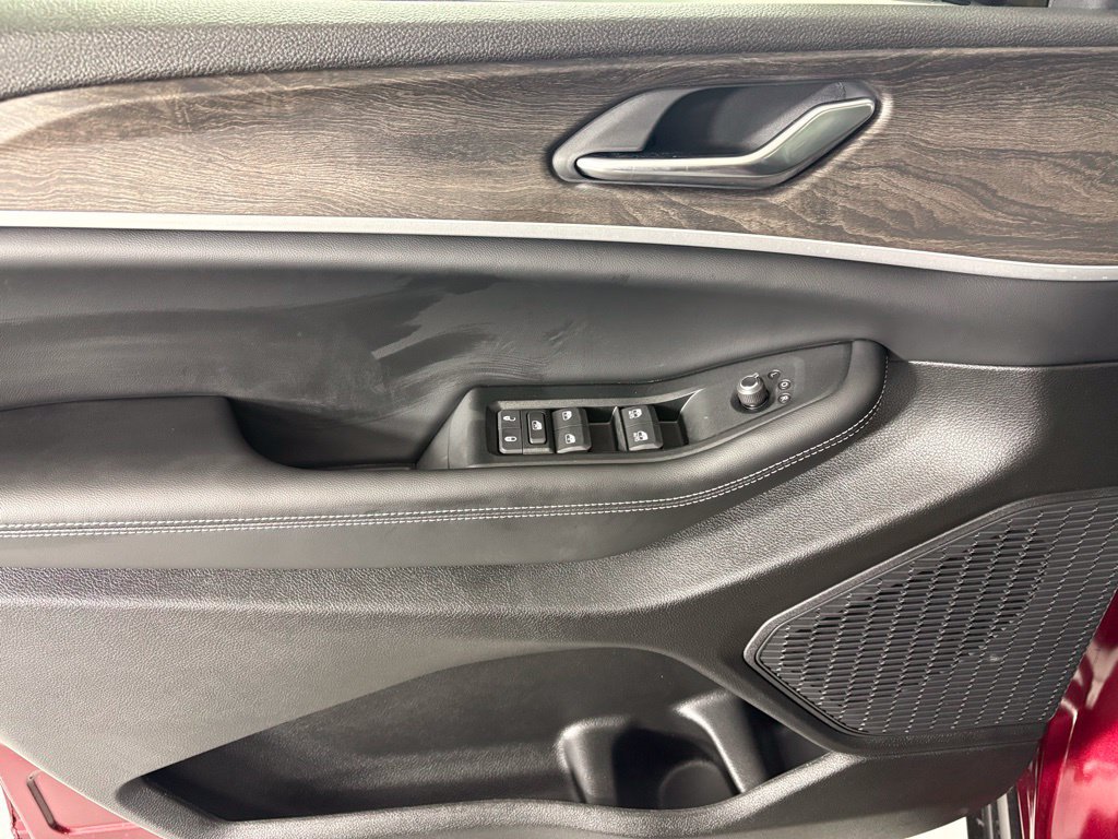 New 2026 Jeep Grand Cherokee Altitude AWD/4WD image 19