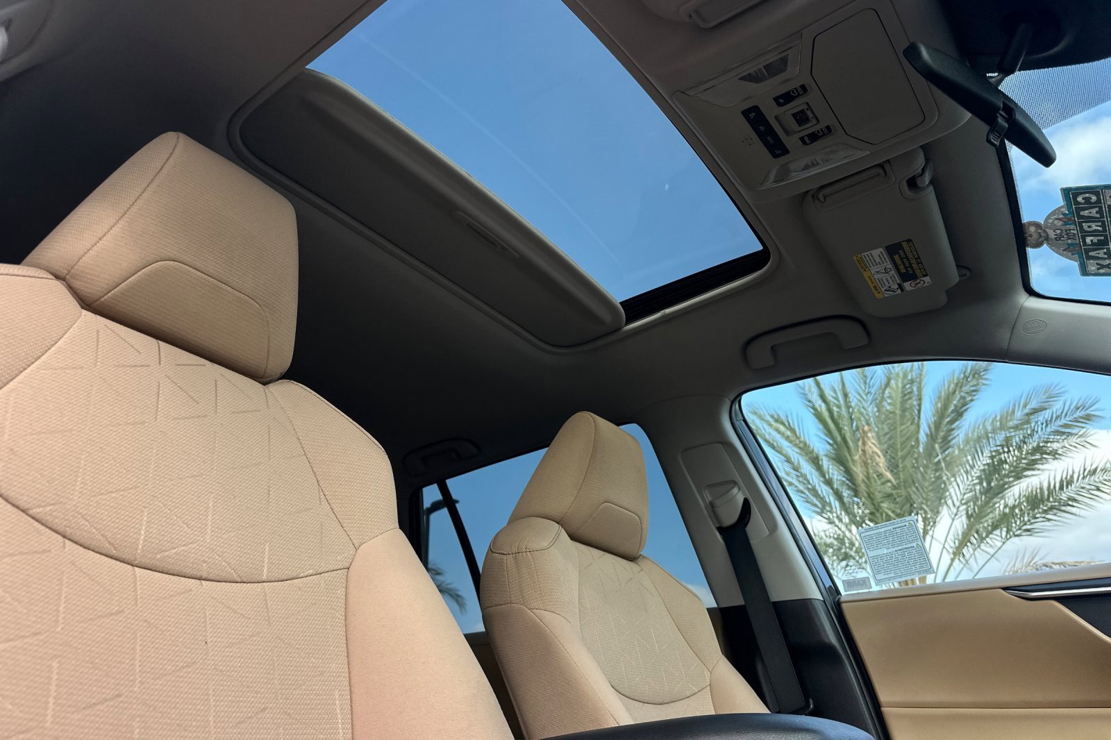 Used 2022 Toyota RAV4 XLE w/ Convenience Package image 21