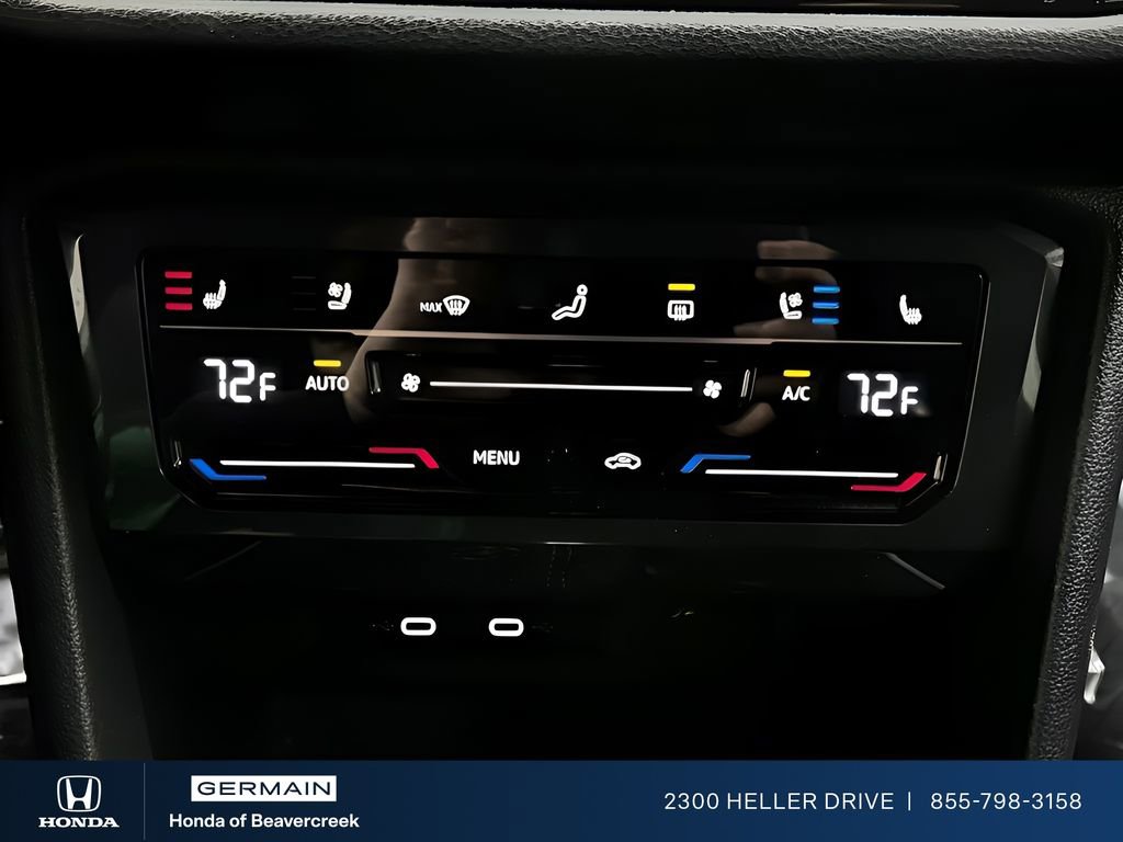 Used 2022 Volkswagen Tiguan SEL R-Line image 9