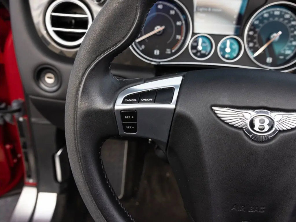 Used 2018 Bentley Continental GT Supersports image 36