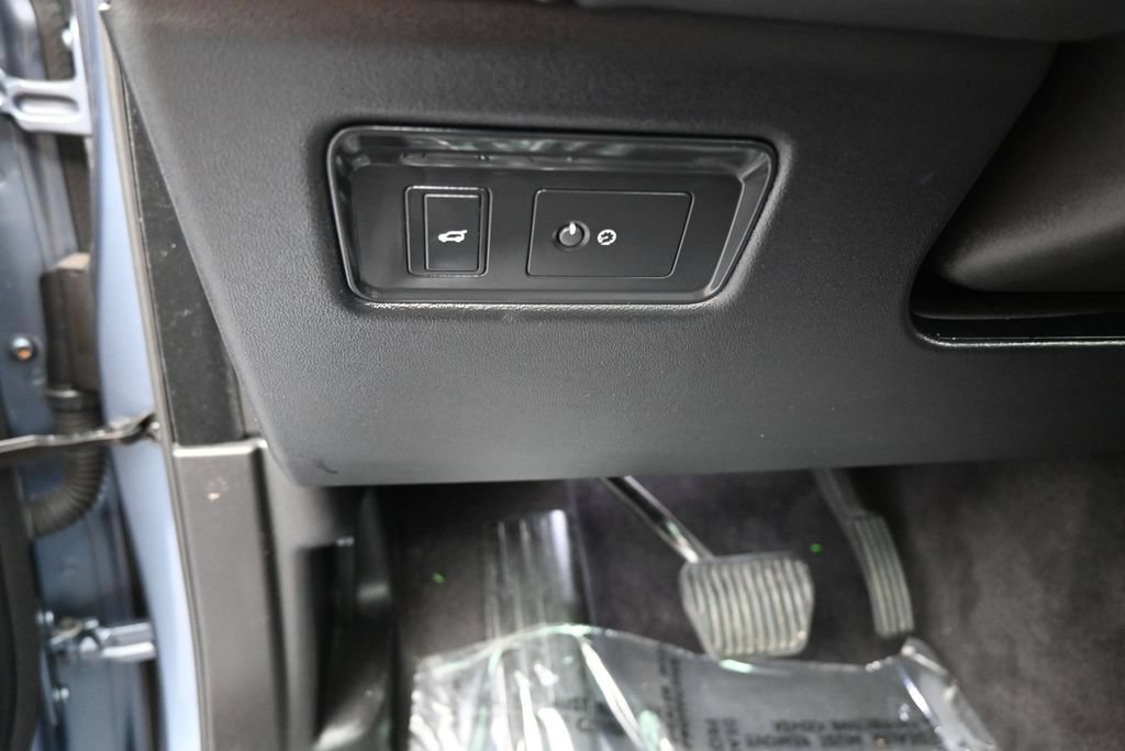Used 2020 Land Rover Range Rover Sport SE AWD/4WD image 13