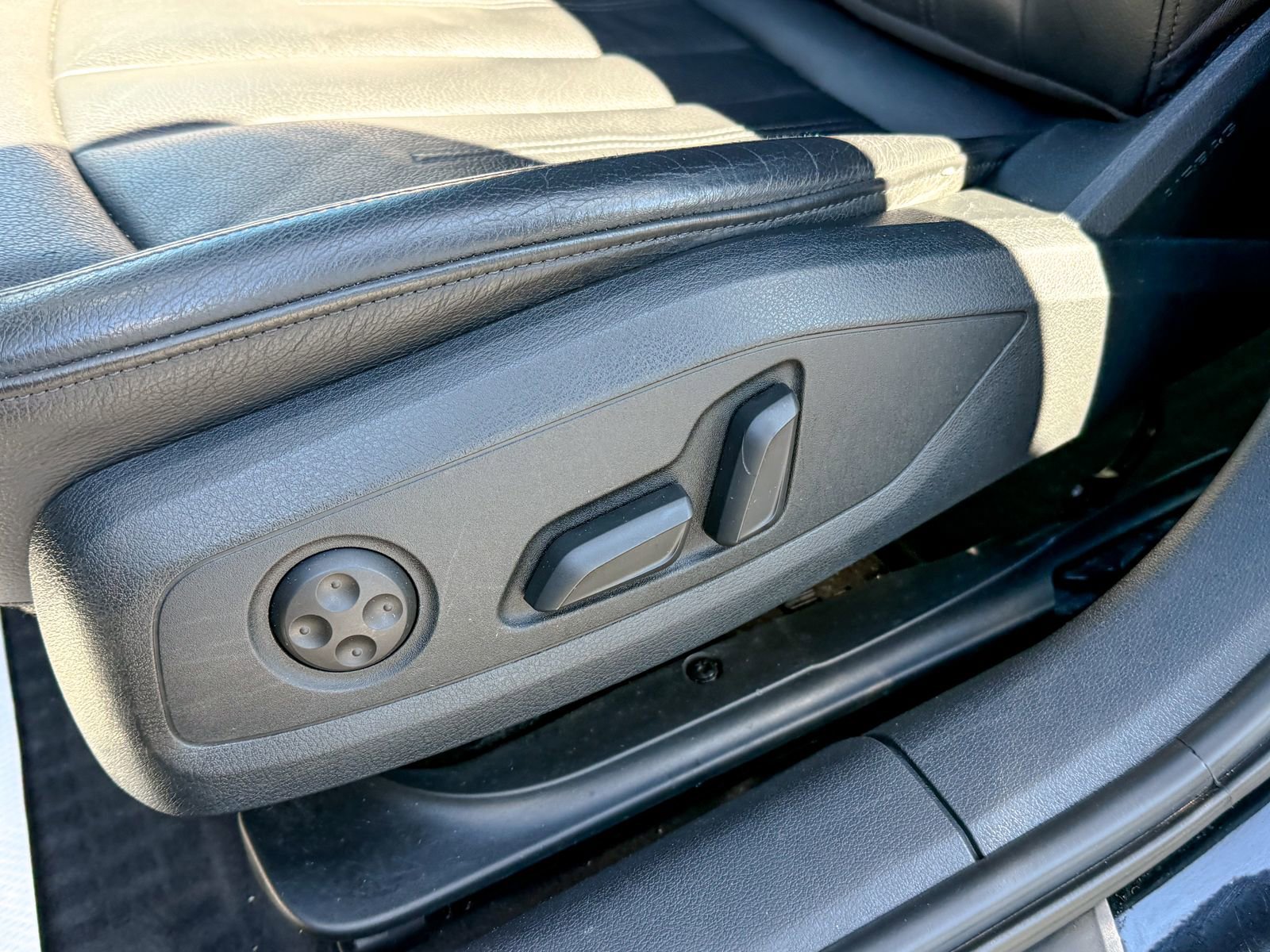 Used 2019 Audi A4 2.0T Premium w/ Convenience Package AWD/4WD image 20