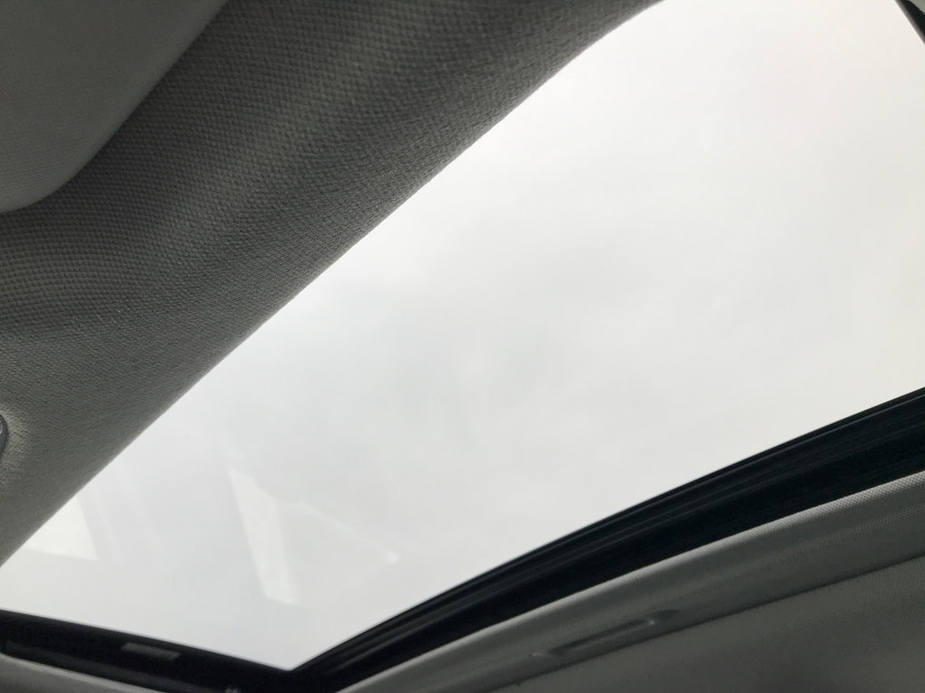 Used 2023 Hyundai Elantra Limited image 26