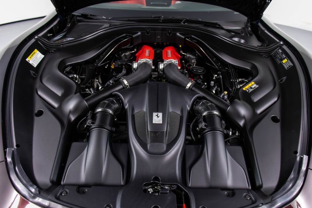 Certified 2025 Ferrari Roma Spider RWD image 59