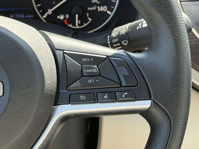 Used 2024 Nissan Altima 2.5 SV FWD image 23