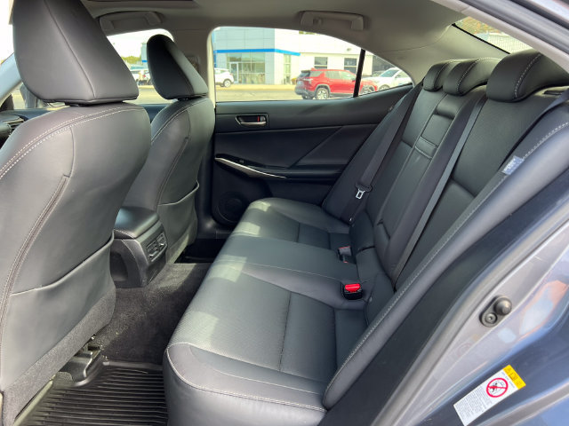 Used 2018 Lexus IS 300 AWD w/ Premium Package image 6