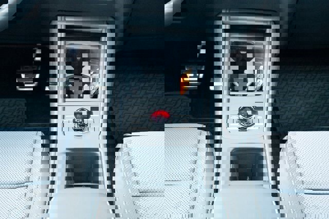 New 2026 Volkswagen Tiguan SE R-Line image 32