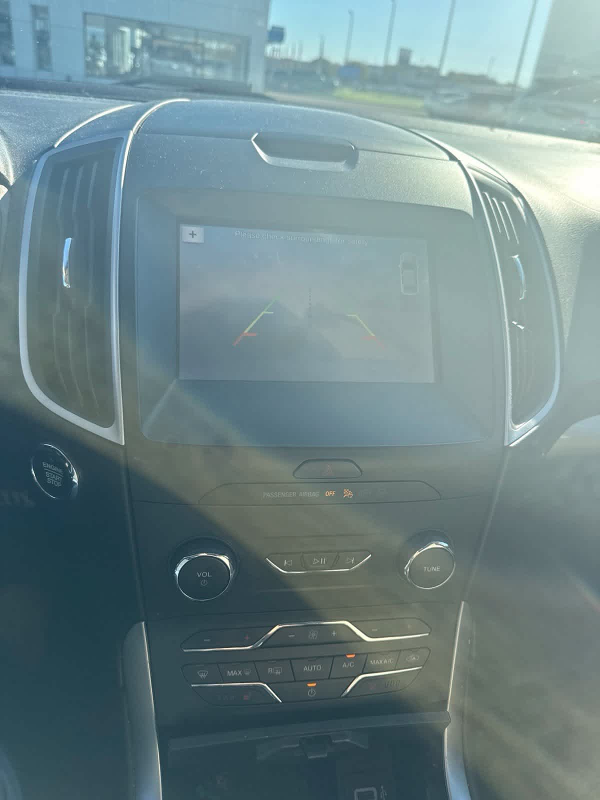 Used 2019 Ford Edge SEL w/ Equipment Group 201A AWD/4WD image 20