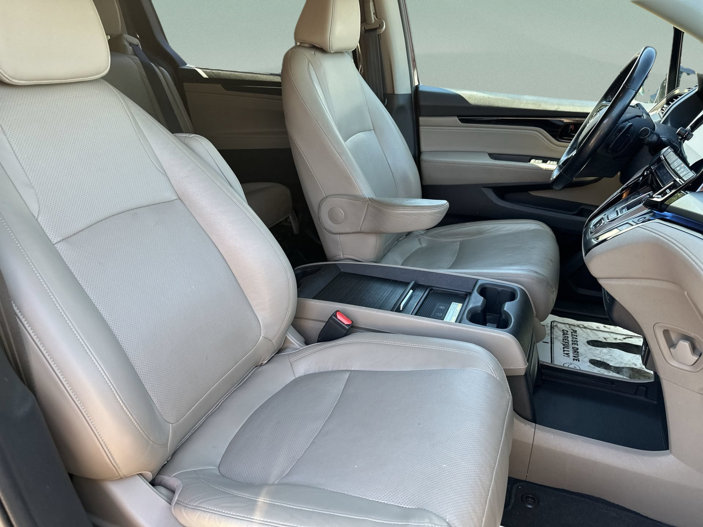 Used 2018 Honda Odyssey Elite image 26