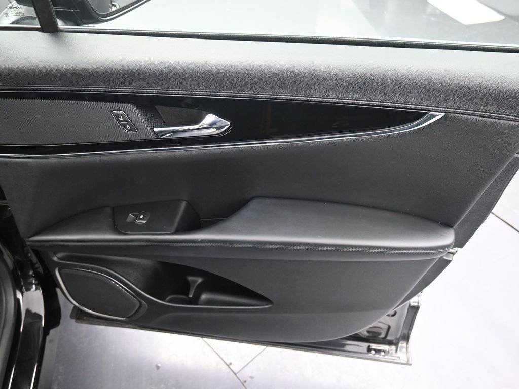 Used 2022 Lincoln Nautilus Reserve AWD/4WD image 33