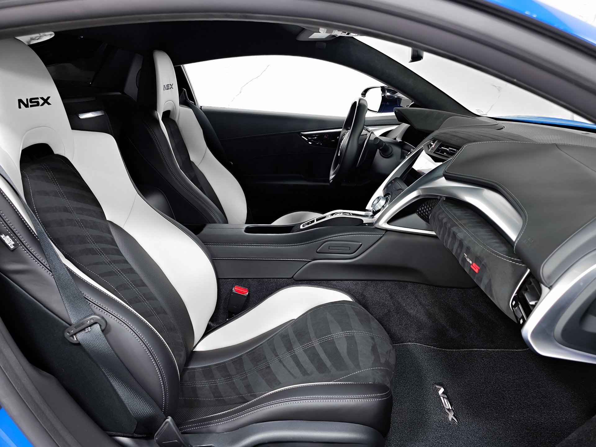 Used 2022 Acura NSX Type S image 3