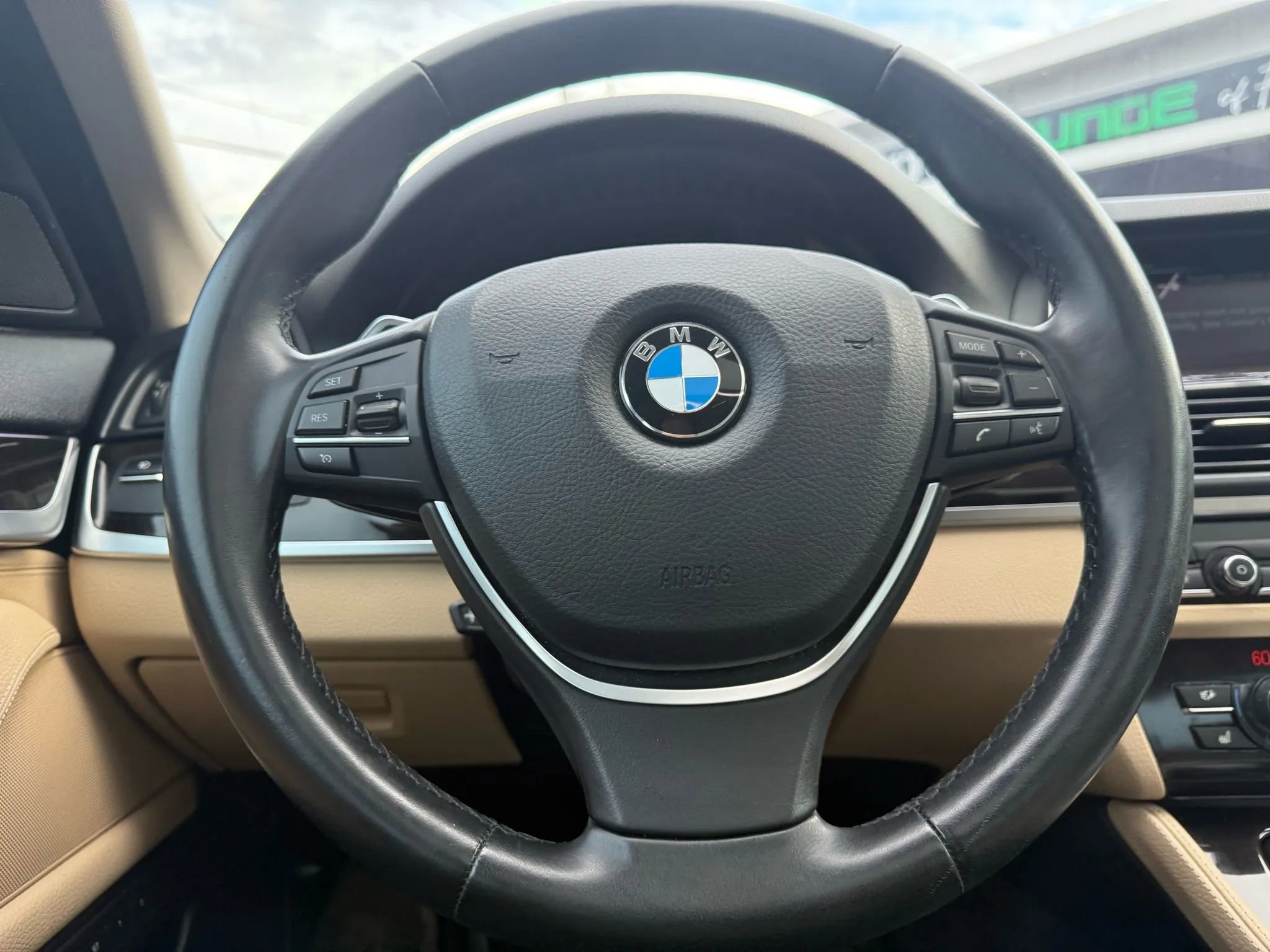 Used 2016 BMW 528i Sedan image 23