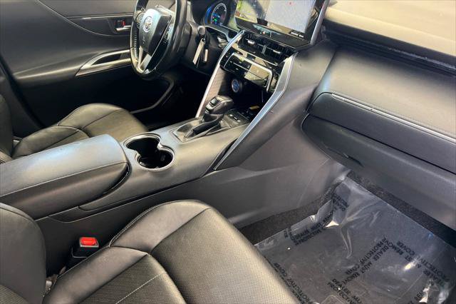 Certified 2022 Toyota Venza Limited AWD/4WD image 17