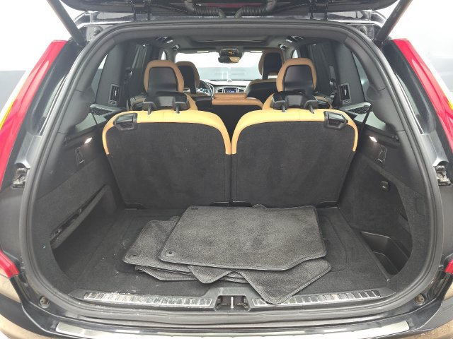 Used 2018 Volvo XC90 T6 Inscription w/ Convenience Package AWD/4WD image 12