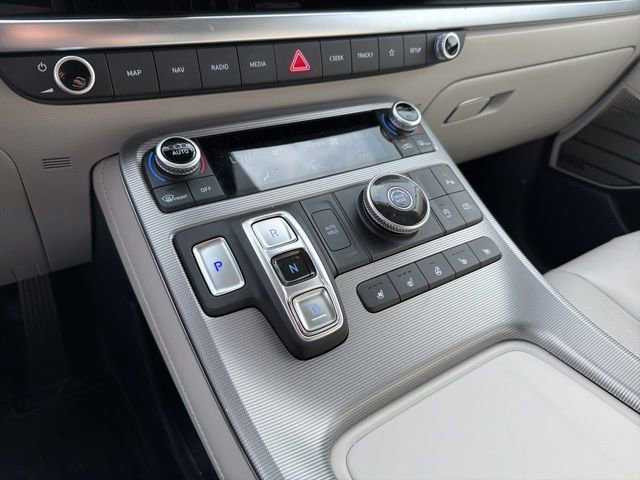 Used 2024 Hyundai Palisade Calligraphy image 18