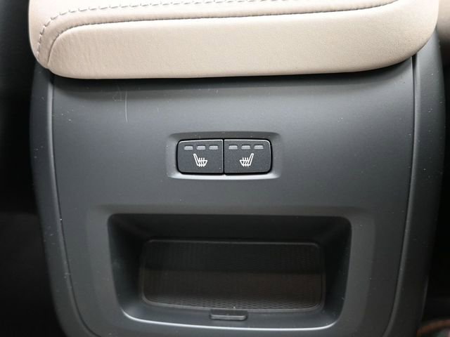 New 2026 Volvo XC60 B5 Plus w/ Protection Package Premier image 34