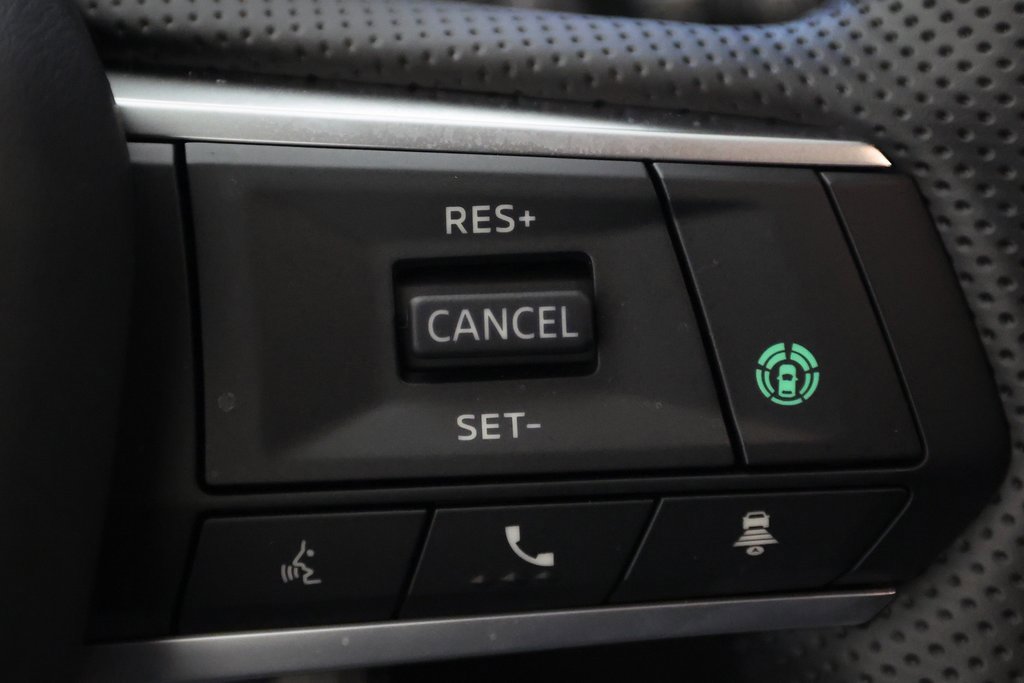 Used 2025 Mitsubishi Outlander SEL image 26