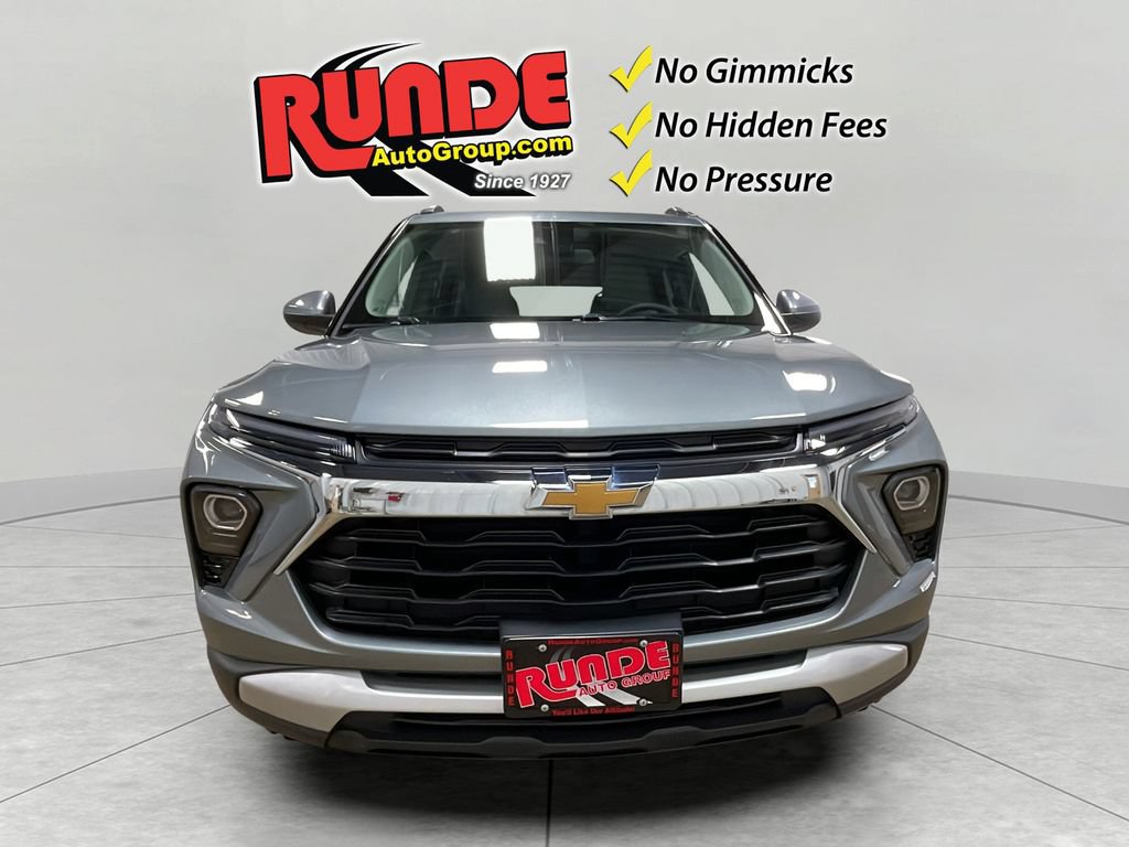 Used 2024 Chevrolet TrailBlazer LT w/ LT Cold Weather Package AWD/4WD image 9