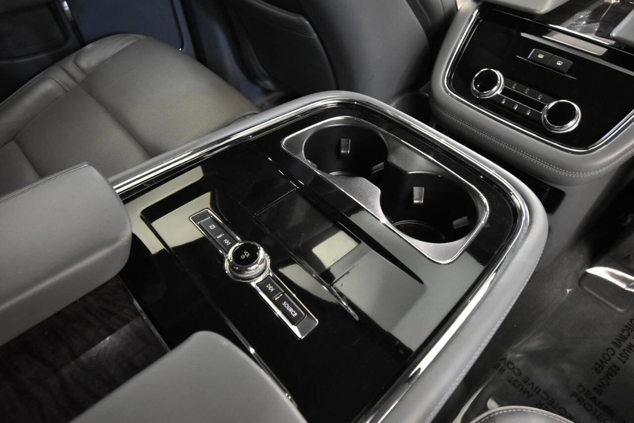 Used 2018 Lincoln Navigator Reserve w/ Technology Package image 20