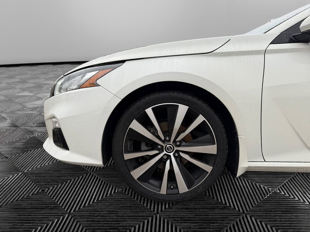 Used 2021 Nissan Altima 2.5 Platinum image 14