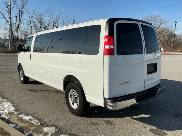 Used 2025 Chevrolet Express 3500 LT w/ LT Preferred Equipment Group image 4