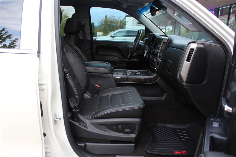 Used 2015 GMC Sierra 1500 Denali w/ Driver Alert Package image 28