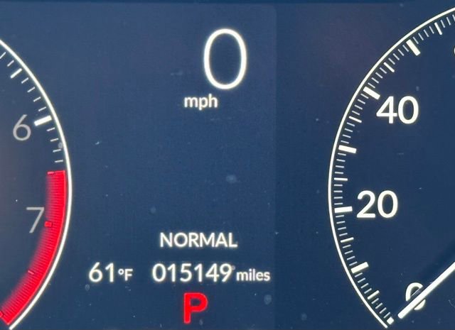 Used 2025 Honda Pilot TrailSport image 15