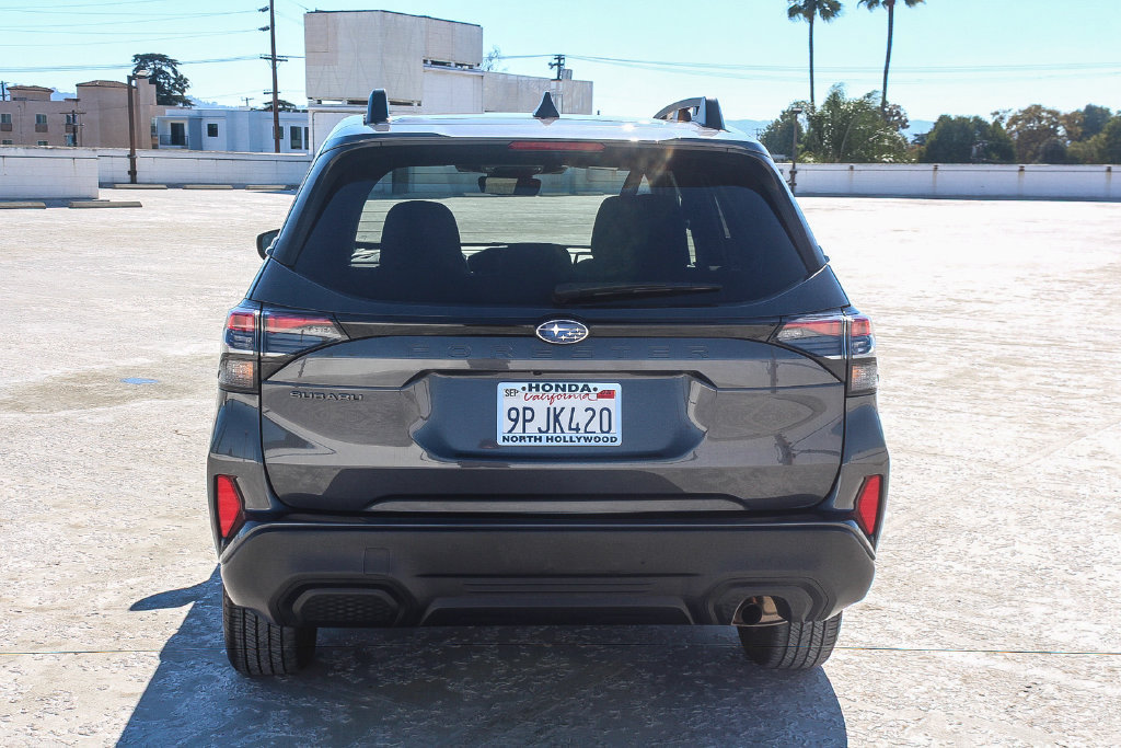 Used 2025 Subaru Forester Premium w/ Convenience Package #1 AWD/4WD image 5