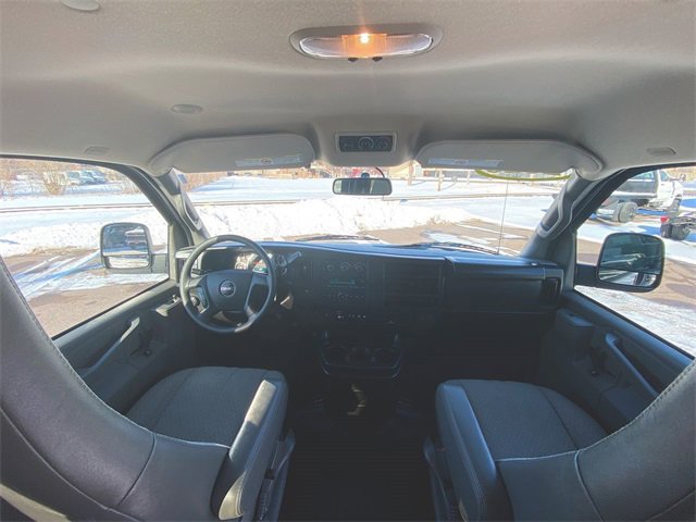 Used 2023 GMC Savana 2500 LS w/ Driver Convenience Package image 18