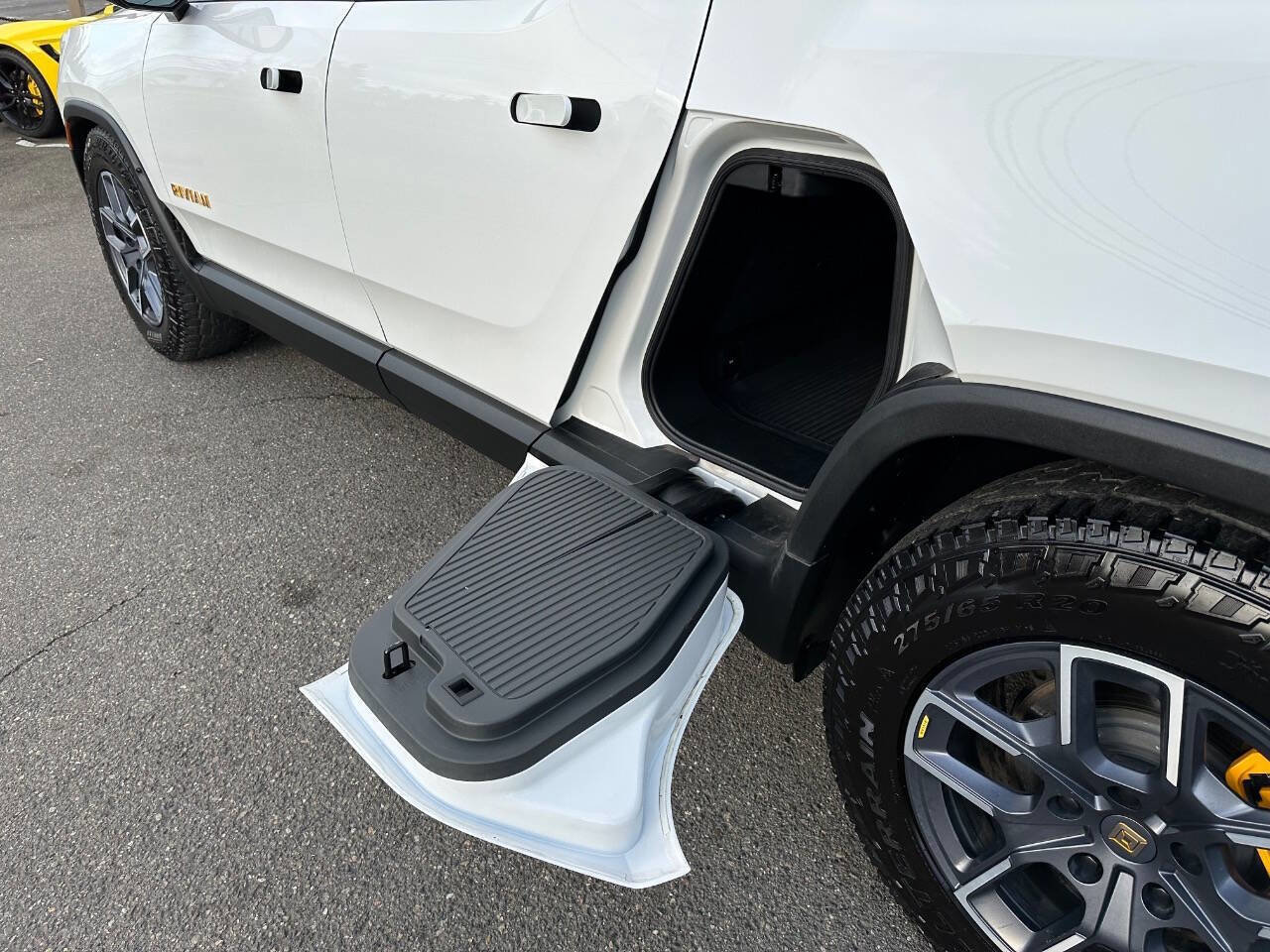 Used 2022 Rivian R1T Launch Edition image 26