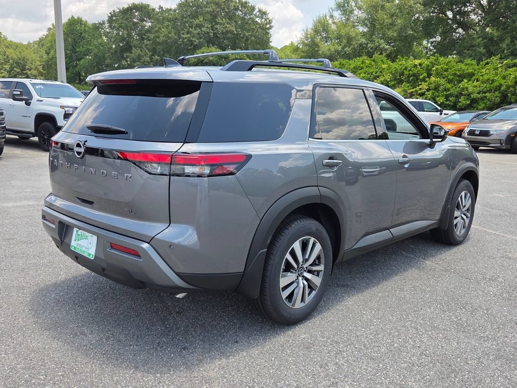 New 2026 Nissan Pathfinder SL FWD image 10