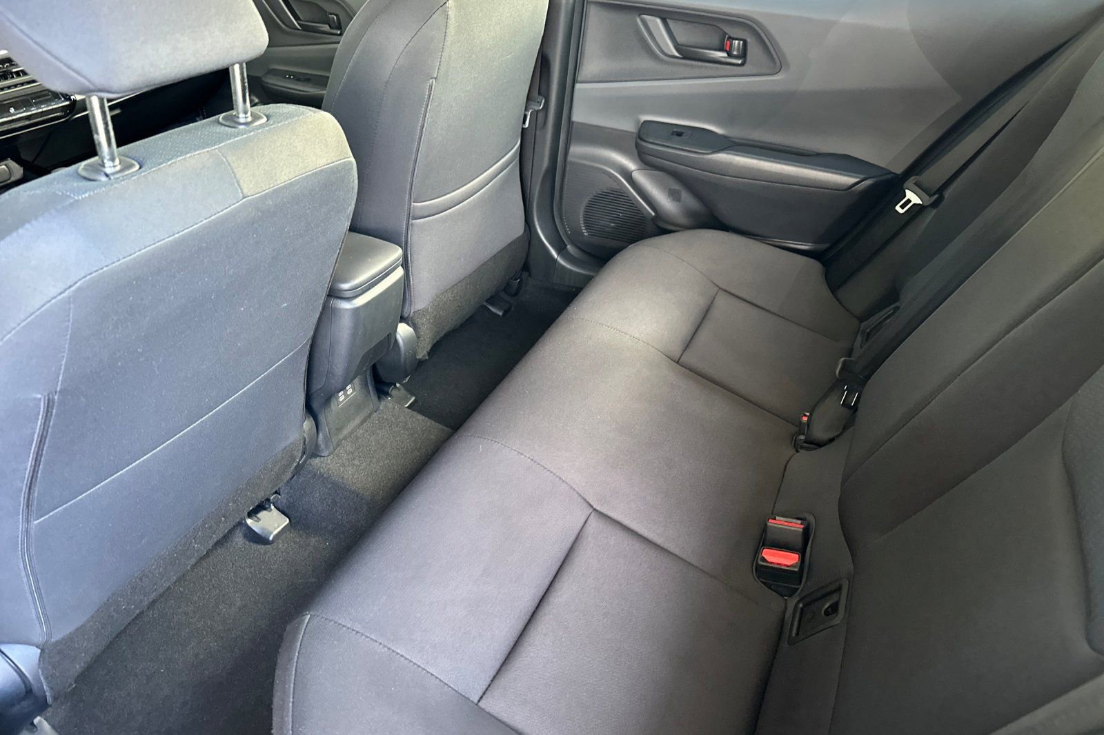 Used 2024 Toyota Prius LE image 14