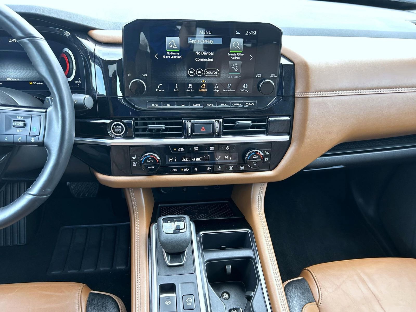 Used 2024 Nissan Pathfinder Platinum image 12