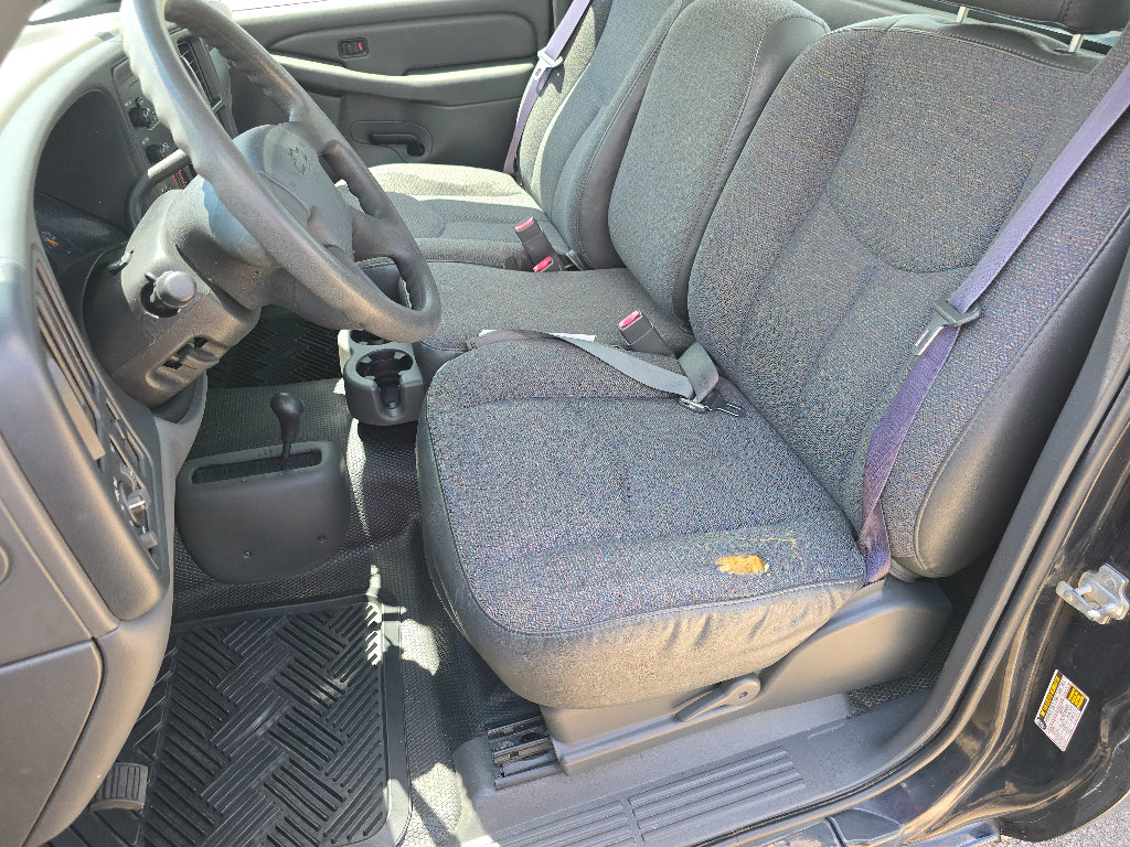 Used 2005 Chevrolet Silverado 1500 W/T AWD/4WD image 16