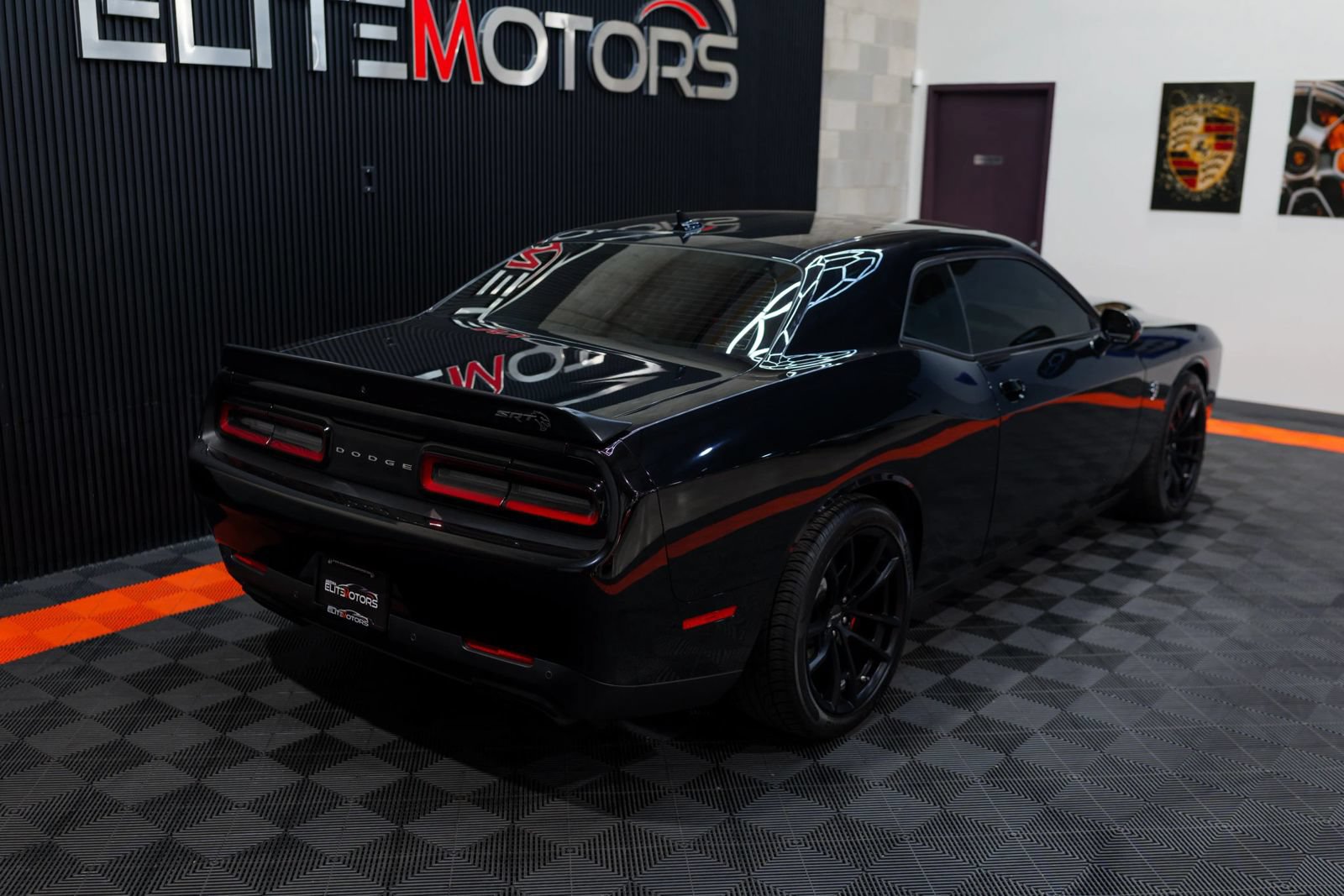 Used 2023 Dodge Challenger SRT Hellcat w/ Driver Convenience Group RWD image 6