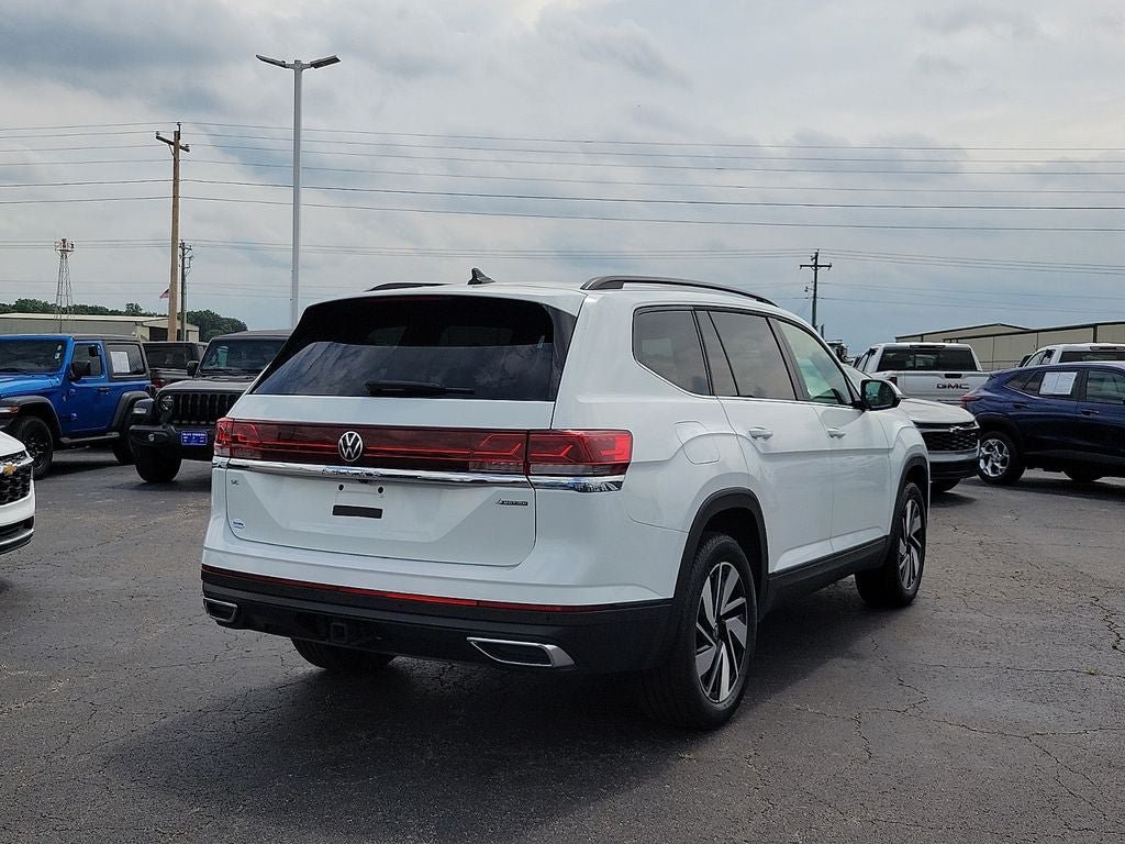 Used 2025 Volkswagen Atlas SE AWD/4WD image 5