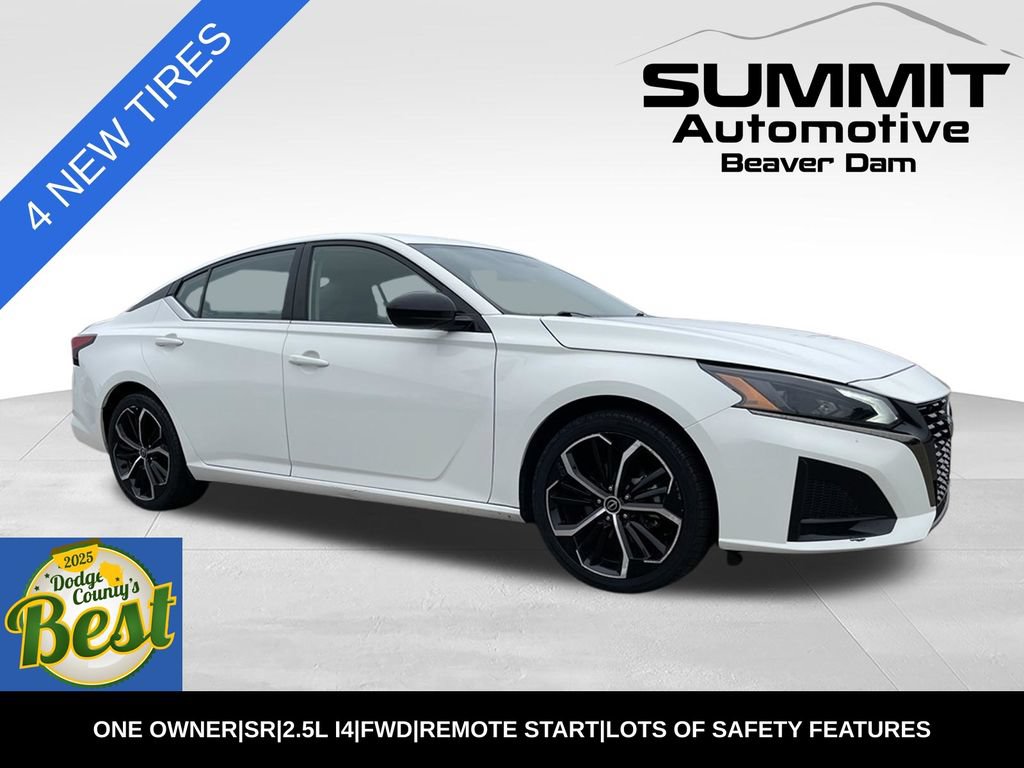 Used 2024 Nissan Altima 2.5 SR FWD image 1
