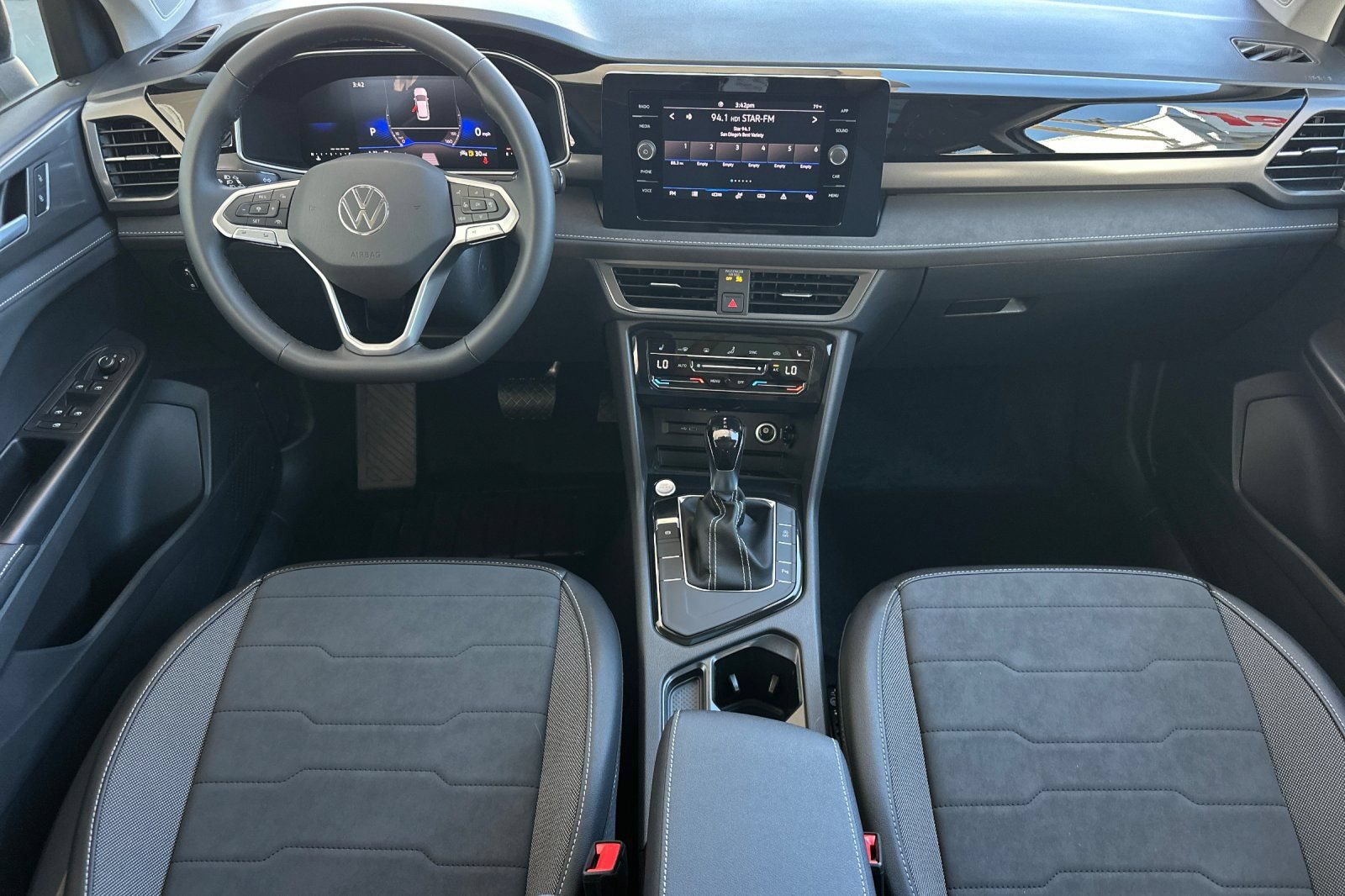 New 2026 Volkswagen Taos SE FWD image 13