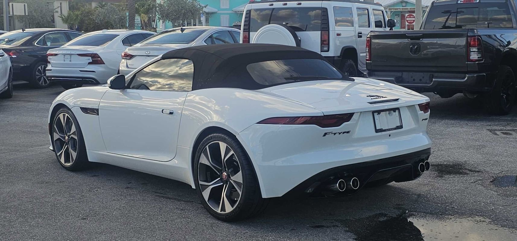 Used 2023 Jaguar F-TYPE Convertible image 3