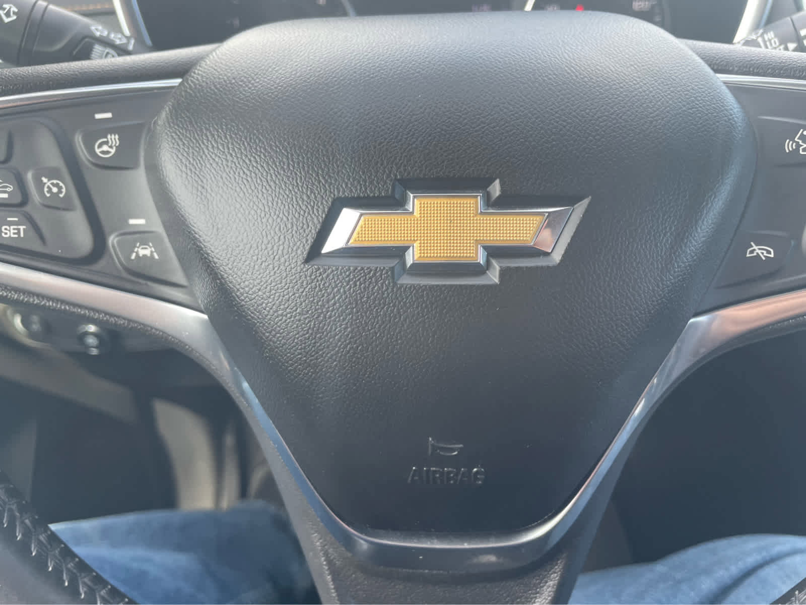 Used 2021 Chevrolet Equinox Premier w/ Premier True North Edition image 18
