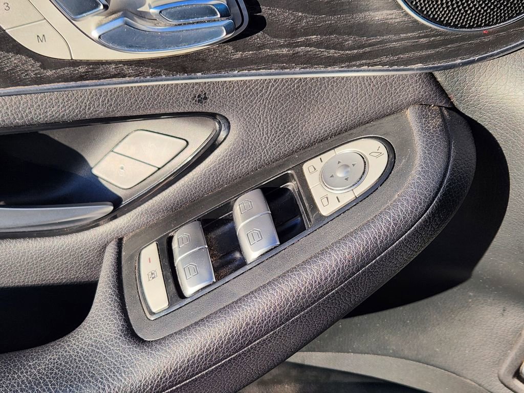 Used 2018 Mercedes-Benz GLC 300 image 18