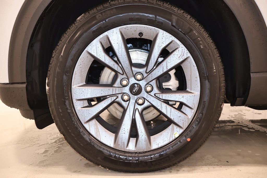 New 2026 Ford Explorer Active w/ Active Comfort Package image 34