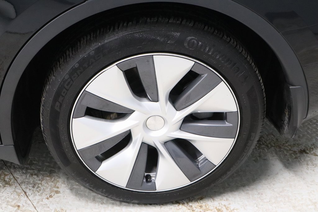 Used 2023 Tesla Model Y Long Range image 20