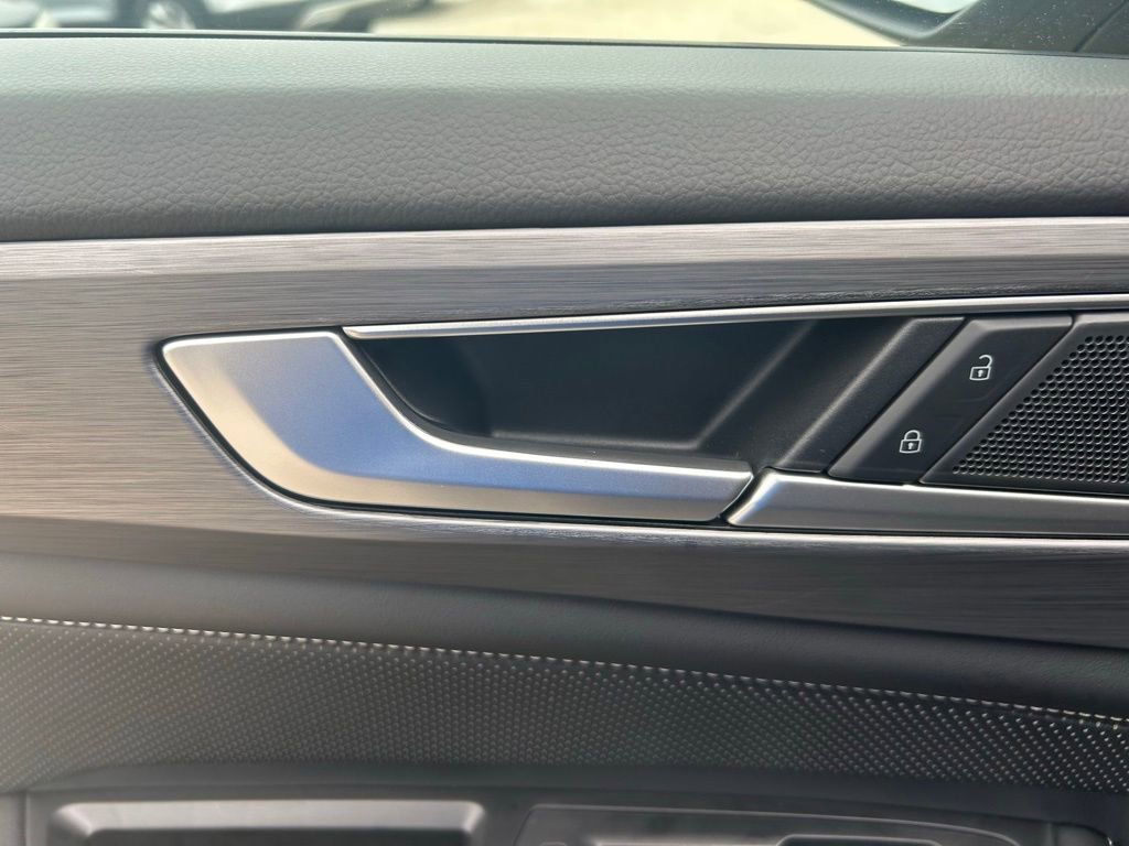 Certified 2024 Volkswagen Atlas Cross Sport SE image 53